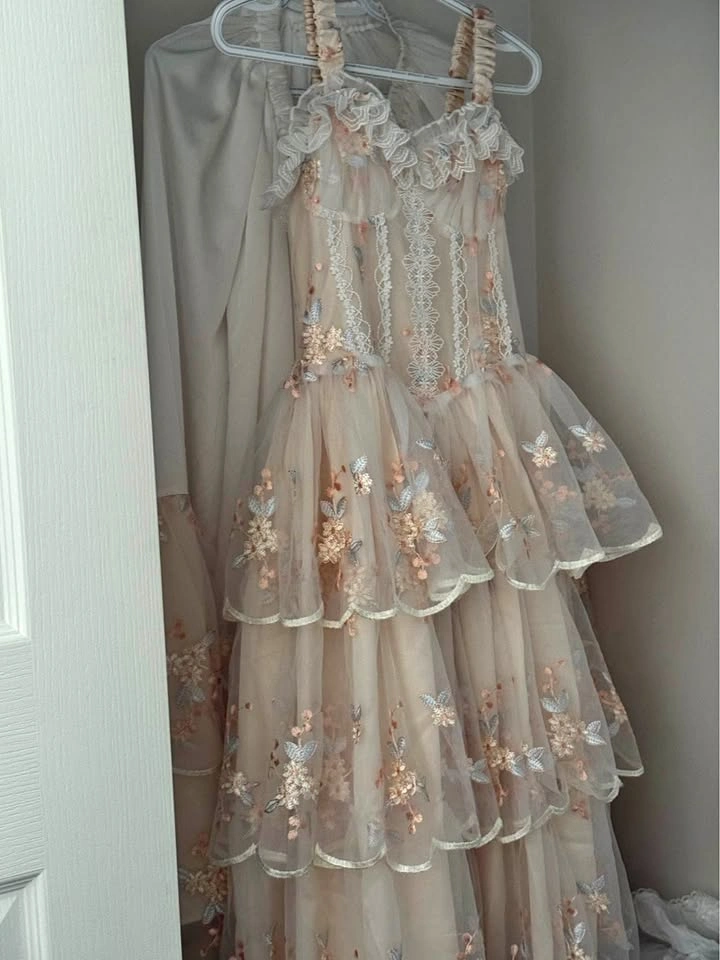PINK/CREAM GRAD DRESS