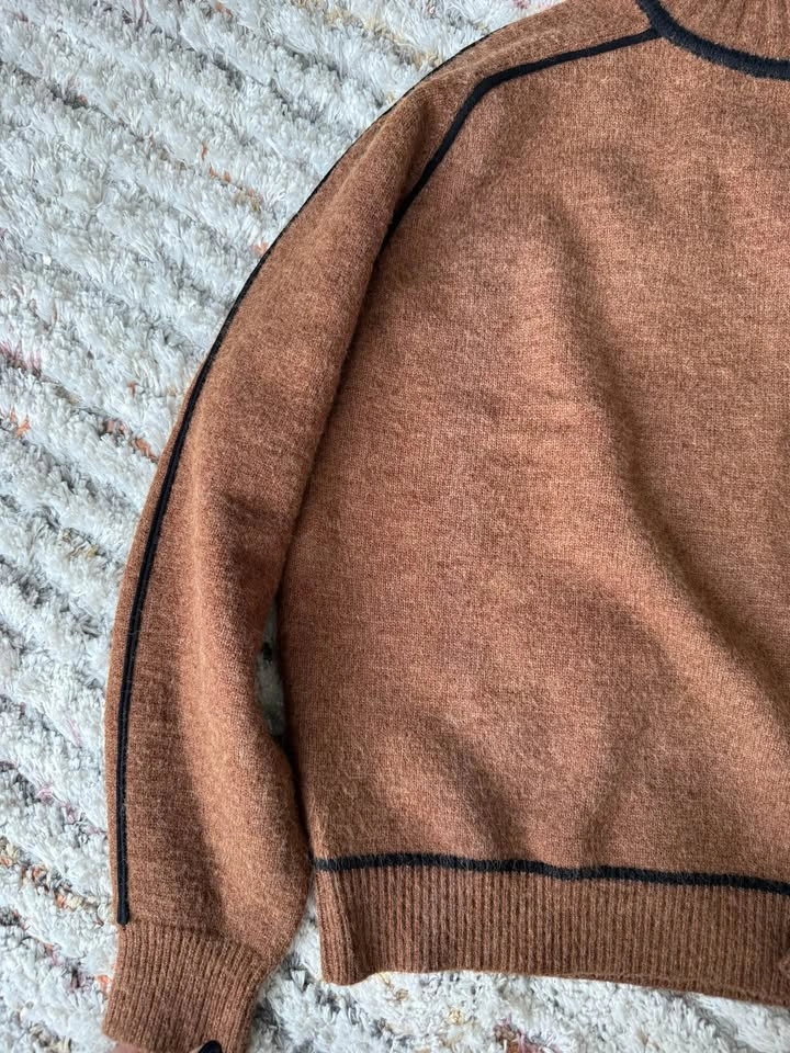 Wool Sweater - Brown w/ Black - Fits S/M - photo 4