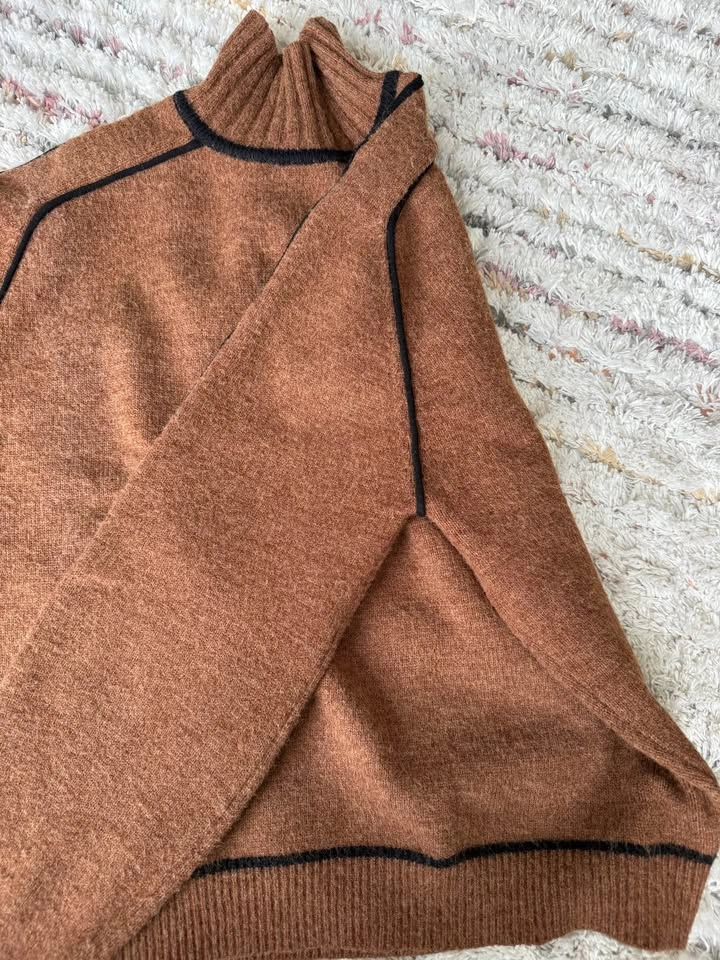 Wool Sweater - Brown w/ Black - Fits S/M - photo 5
