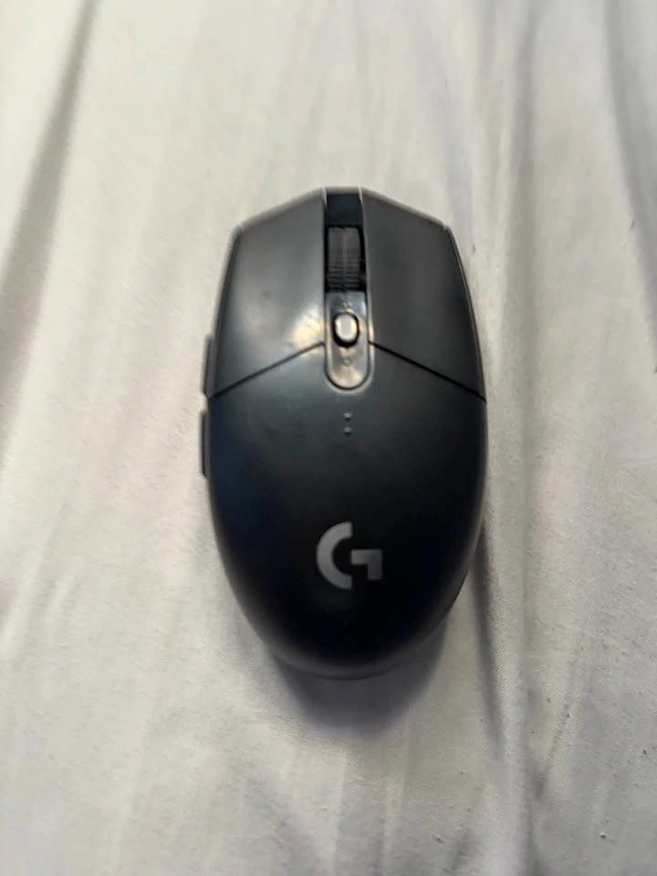 Logitech G305 Wireless Gaming Mouse