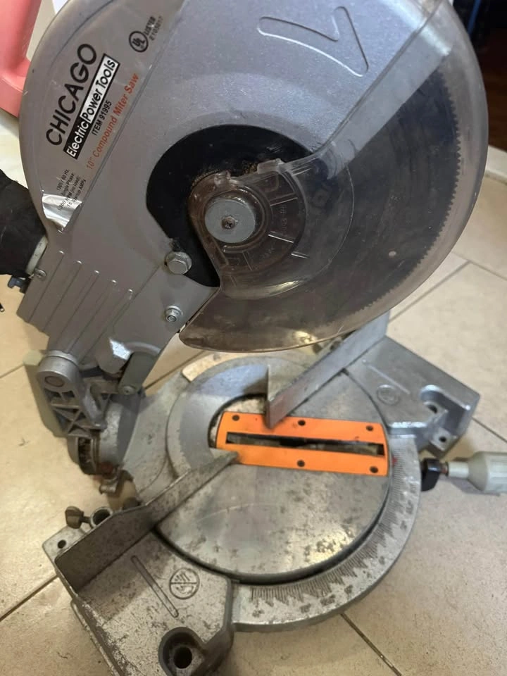 Chicago Electric 10" Compound Miter Saw - photo 3