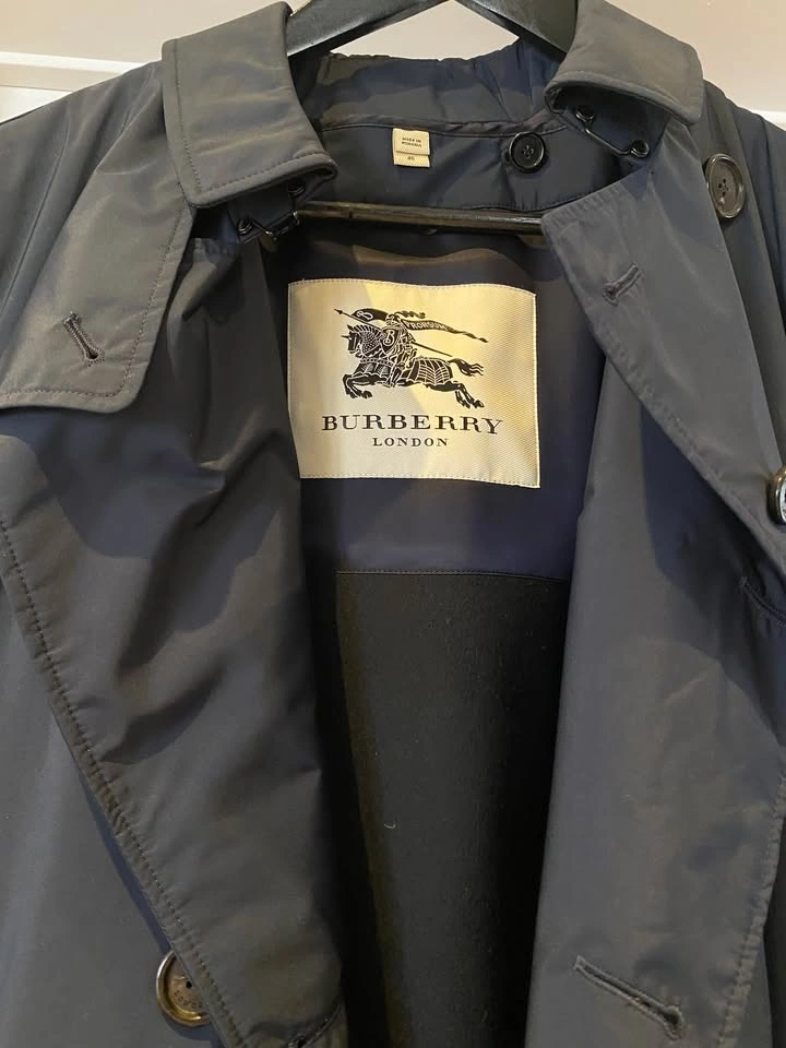 Authentic Burberry Men's Trench Coat w/ Removable Lining - photo 2