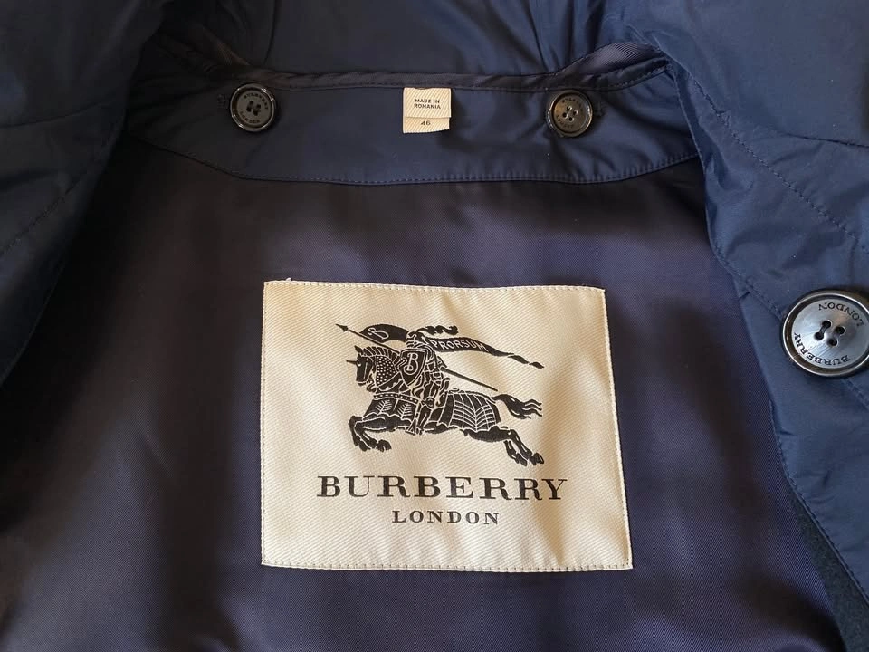 Authentic Burberry Men's Trench Coat w/ Removable Lining - photo 4