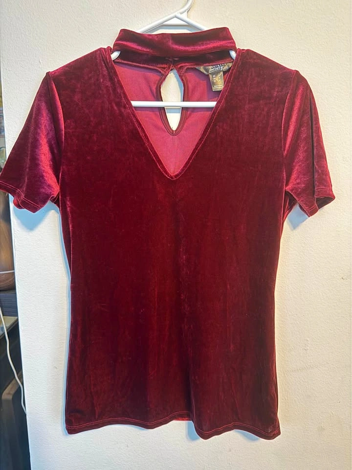Women's Red Velvet V-neck Top with Neck Piece - Size L