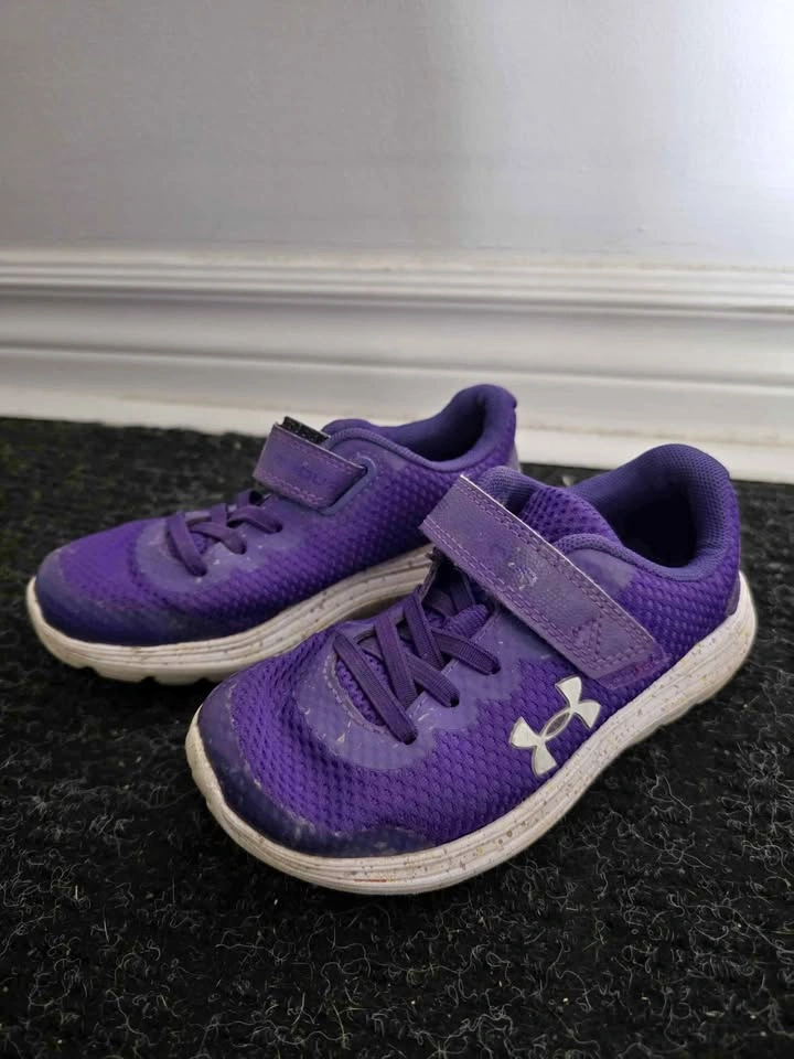 Under Armour Slip-on Sneakers
