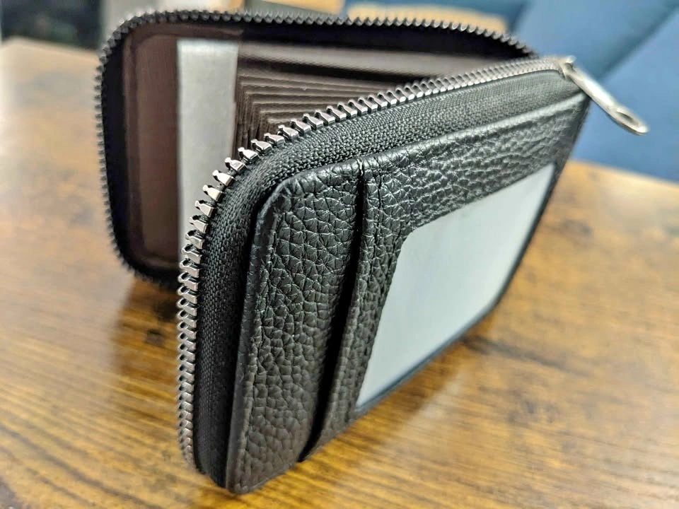 Multi-Card Wallet (Black) (Like New)