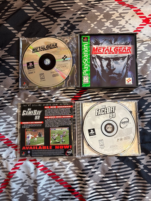 Lot Of 3 PlayStation 1 Games: Metal Gear, Scrabble, NHL - photo 3