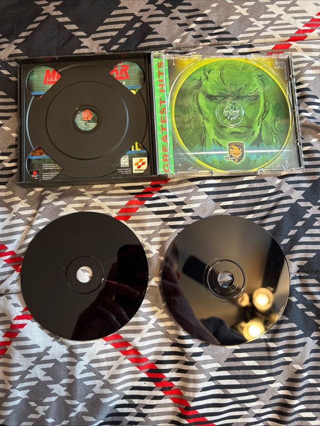 Lot Of 3 PlayStation 1 Games: Metal Gear, Scrabble, NHL - photo 5