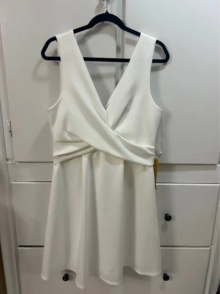 Brand New Laura White Dress (With Tags!)