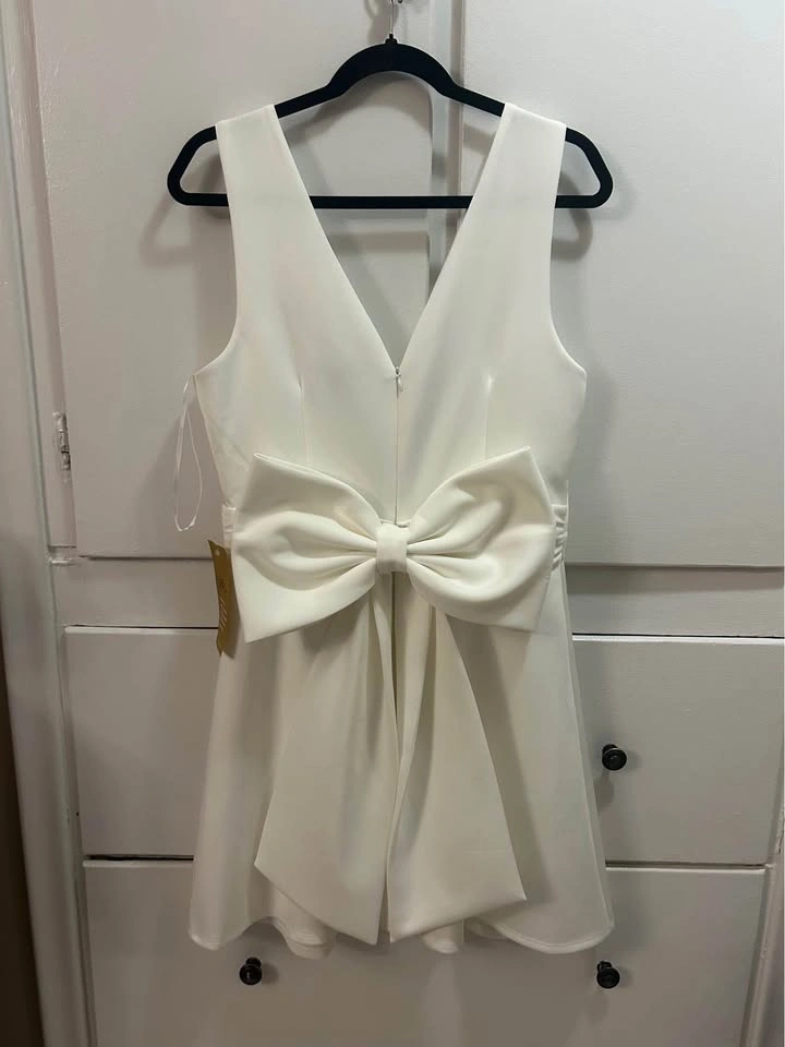 Brand New Laura White Dress (With Tags!) - photo 2