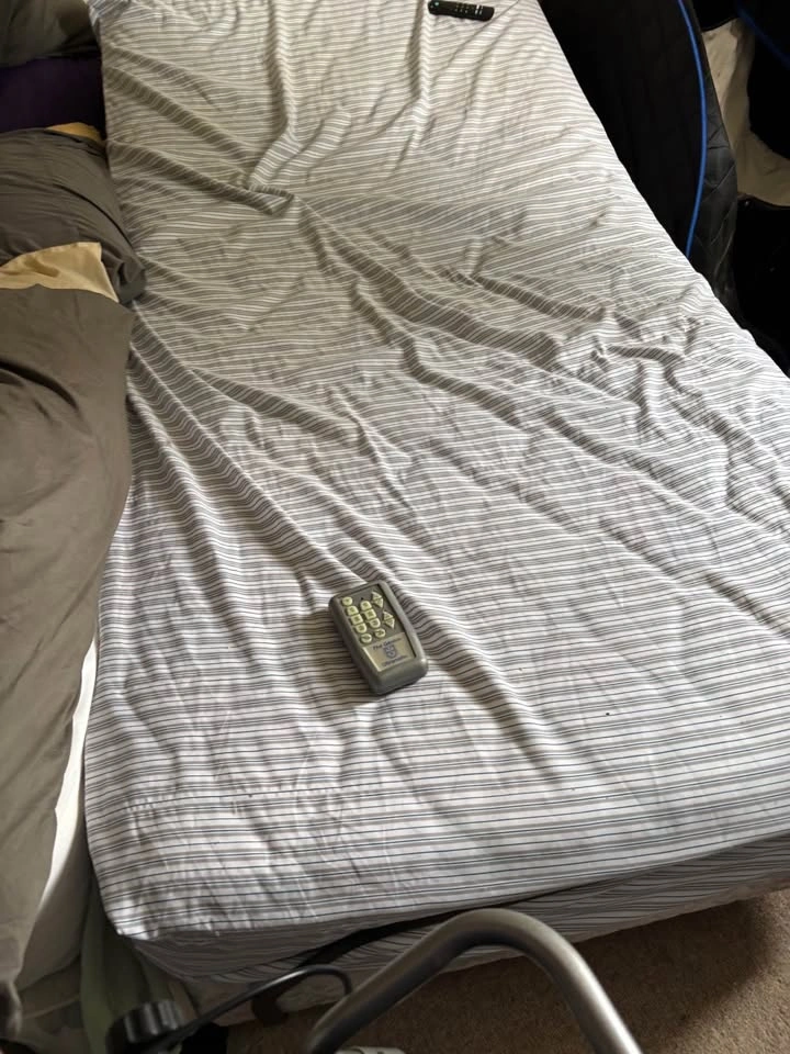 Twin XL Adjustable Bed with Massage - photo 2