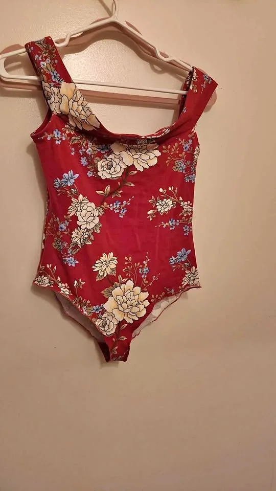 Red floral bodysuit (medium) thumbnail