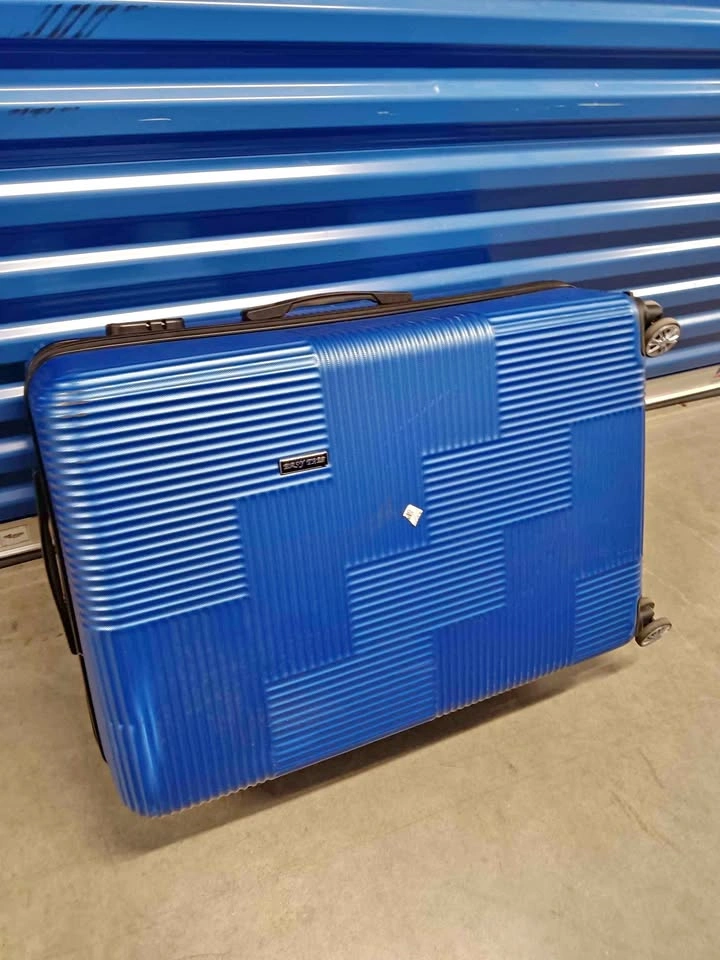 Easy Trip Blue Hardshell Spinner Suitcase missing 1 wheel.