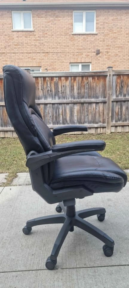La-Z-Boy Black Executive Office Chair - photo 2
