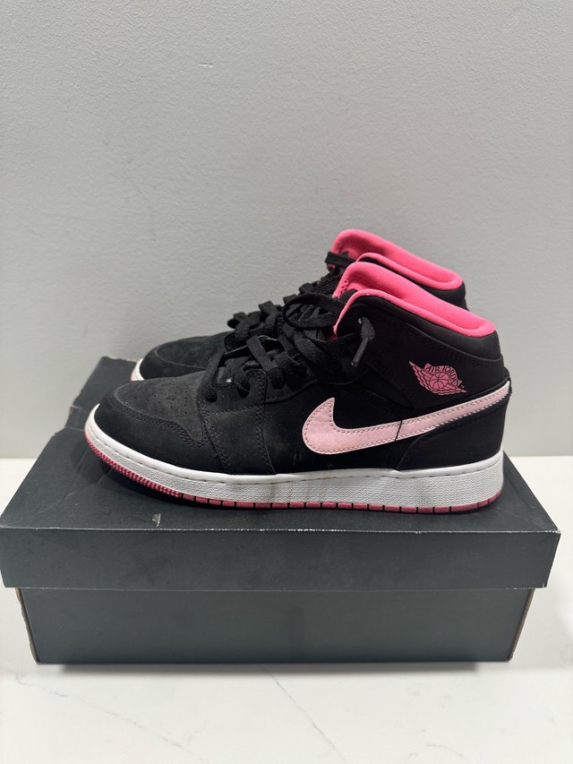 Air Jordan 1 Mid - photo 2