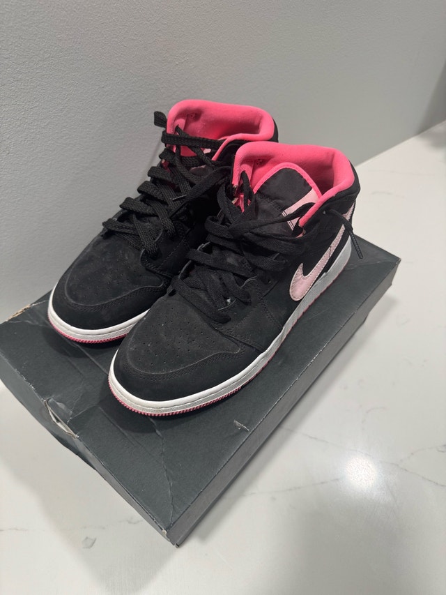 Air Jordan 1 Mid - photo 3