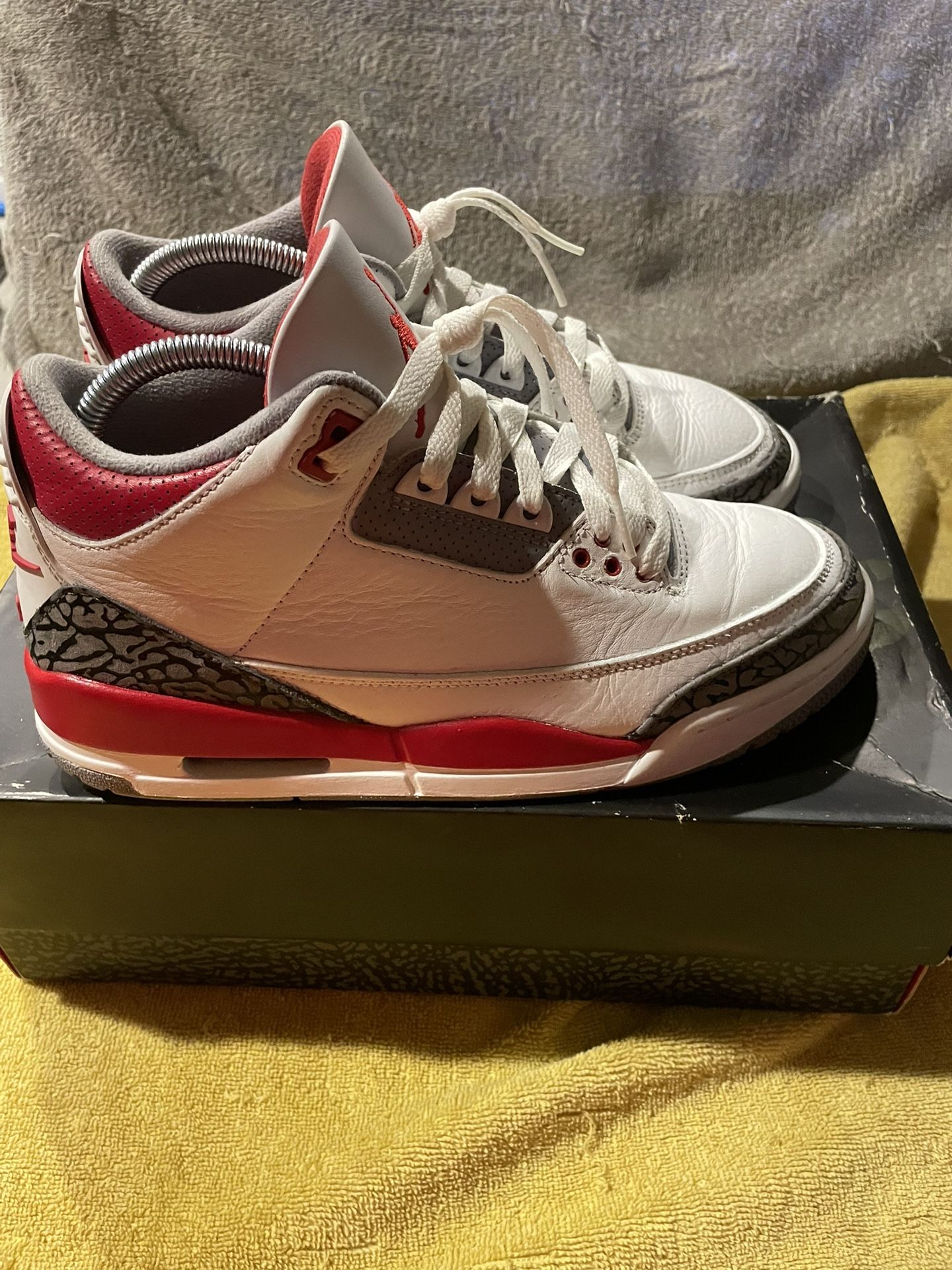 Jordan 3 Fire Red