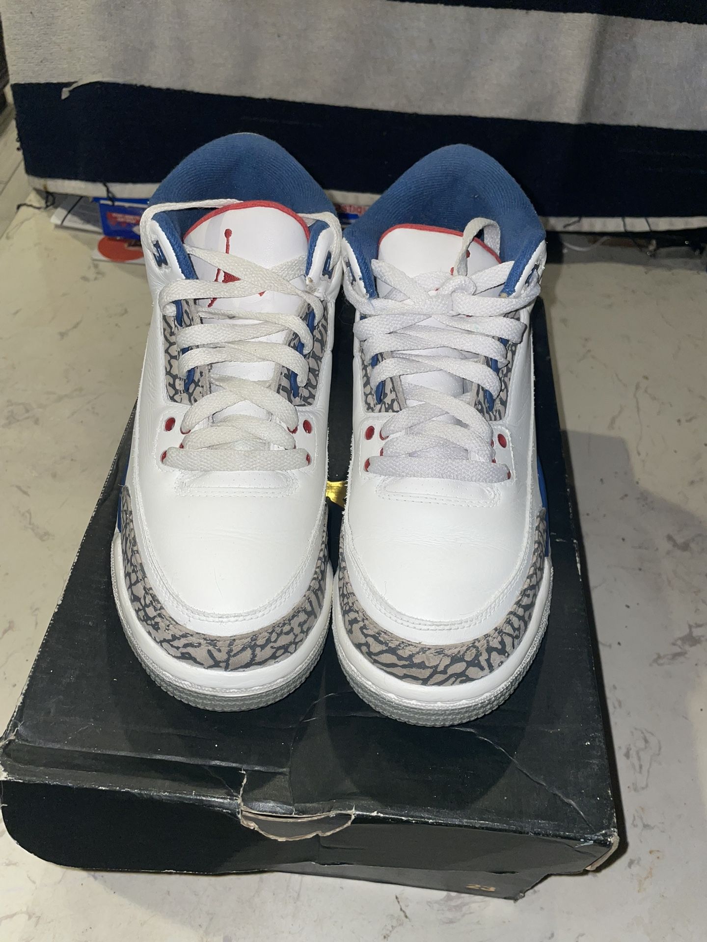Jordan 3 True Blue