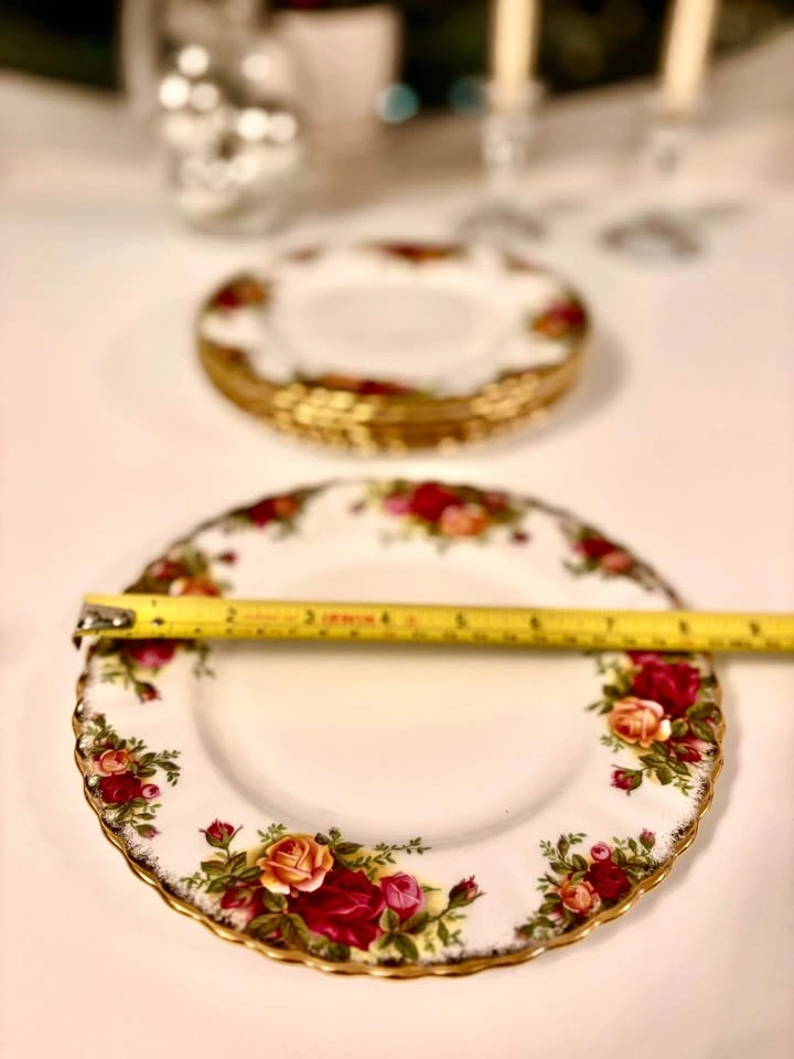 Royal Albert Old Country Roses 8’ Salad Plate - photo 2