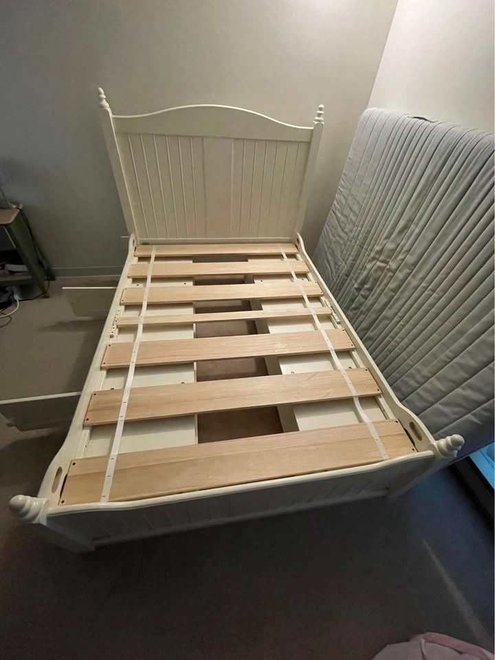 IKEA Bed - photo 5