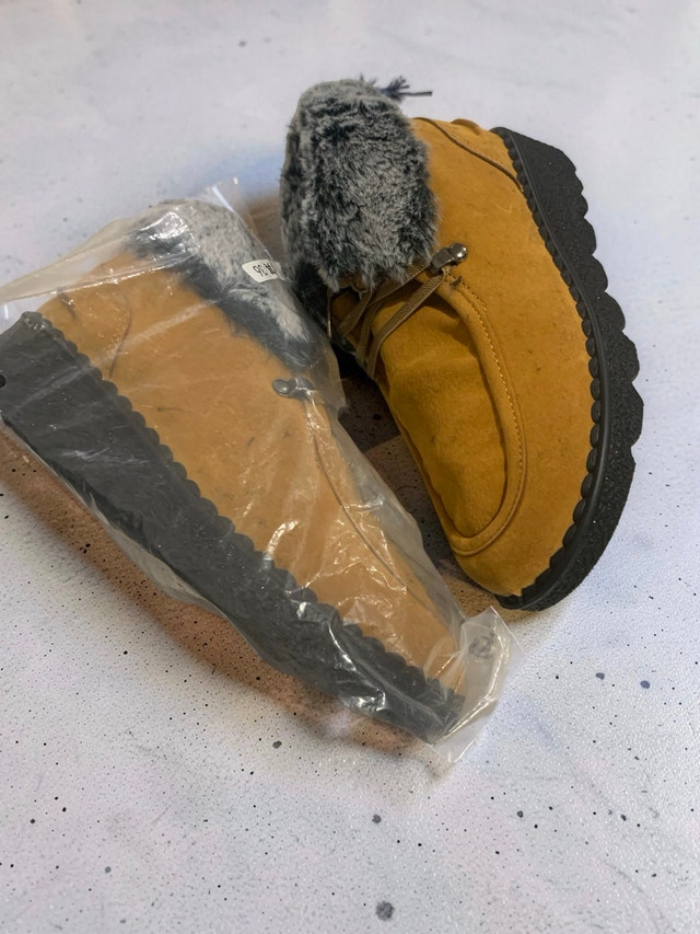 Women's Boots - Size 7-7.5