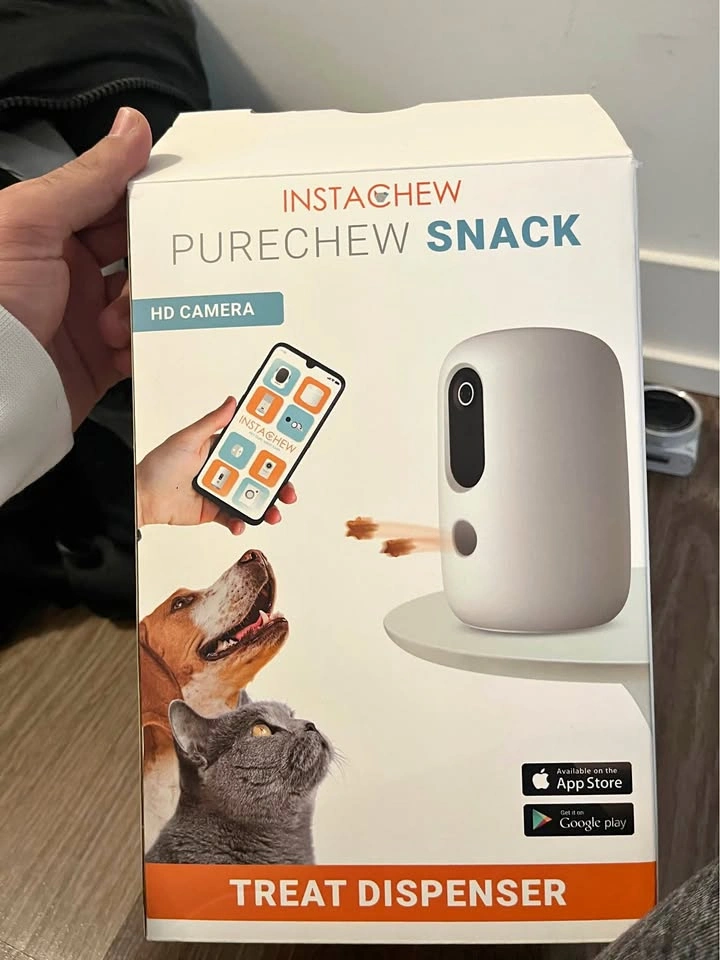 Instachew Purechew Snack HD Camera Treat Dispenser