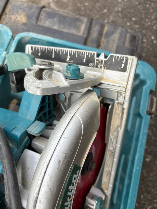 MAKITA 7-1/4-Inch Circular Saw image indicator(4)