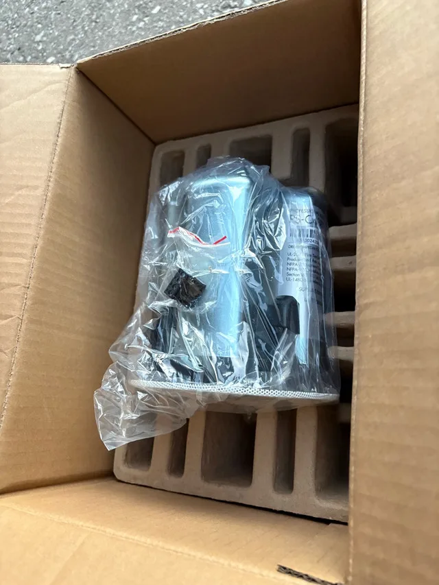 SONANCE 4” in-ceiling speaker - NEW IN BOX image indicator(2)