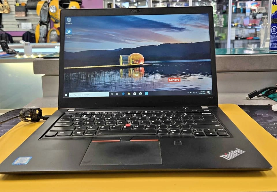 Lenovo T480s i7 Laptop - 256GB SSD, 8GB RAM