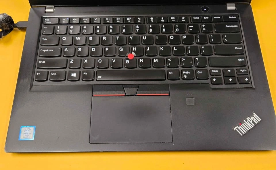 Lenovo T480s i7 Laptop - 256GB SSD, 8GB RAM - photo 2
