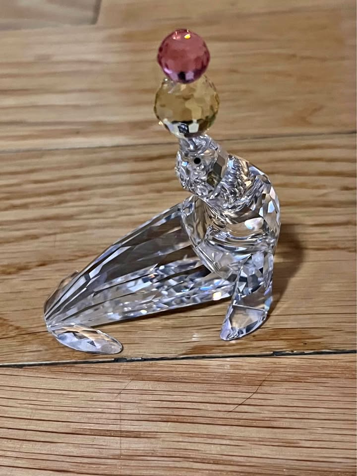 EUC Swarovski Seal with coloured balls