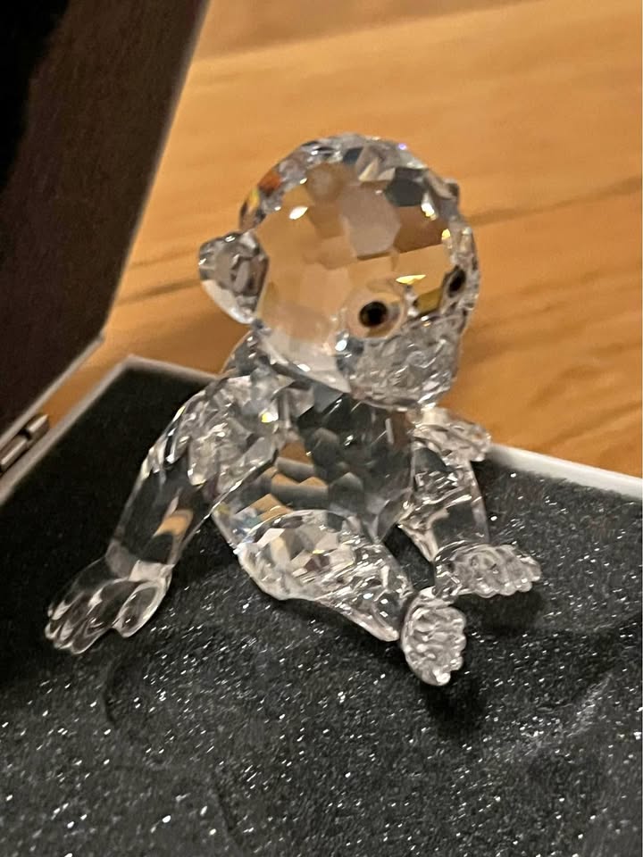 EUC Swarovski Retired Baby Chimp 221625