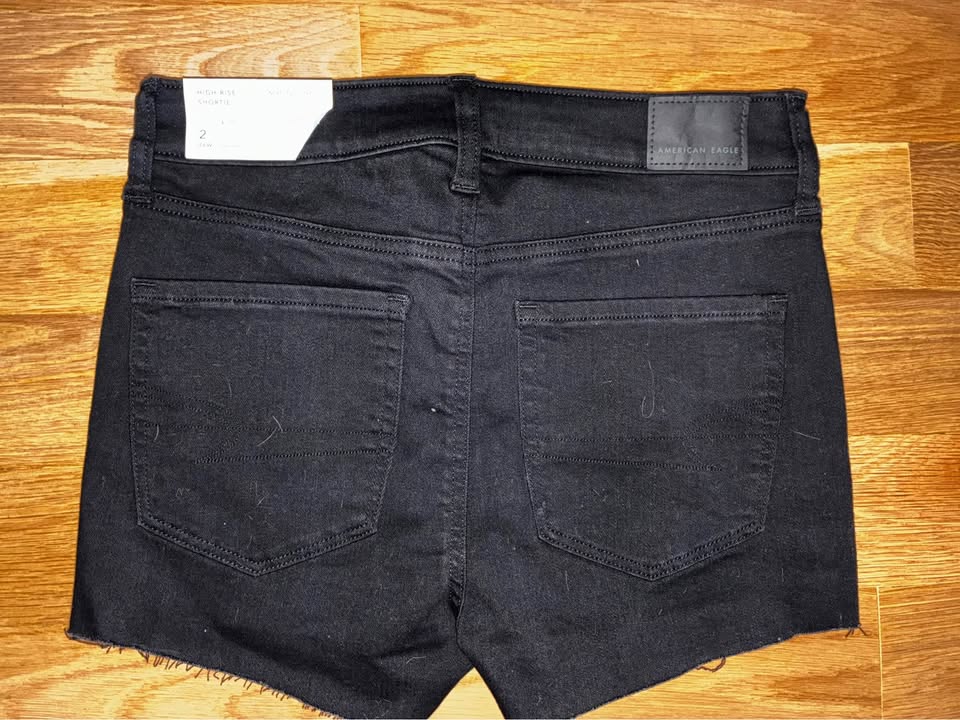 New with tags AE high rise stretch shorts (Black) sz 2 - photo 2