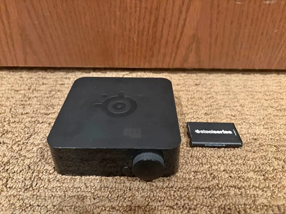Steelseries Arctis Pro Base Station + Battery