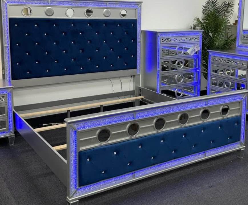 Queen bed with leds and speakers! (Retail $1200) just the bed! - photo 2