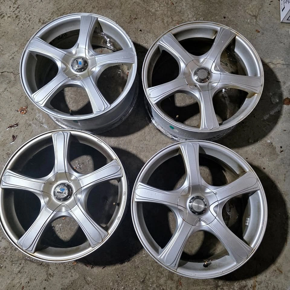 18 inch Alloy Rims 5x114.3 & 5x112 Dual Pattern