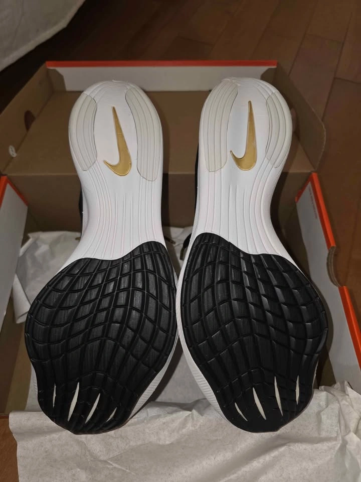 Nike ZoomX Vaporfly Next% 2 Mens Size 9 - photo 2