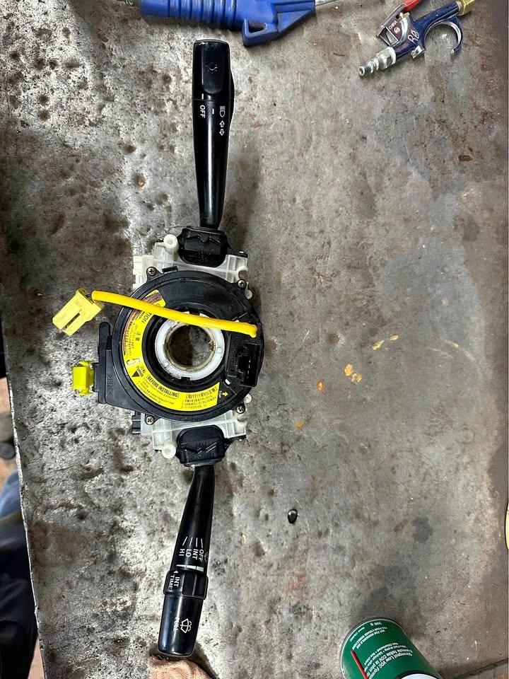 2000 Toyota Tacoma Clock Spring & Multi-Function Switch