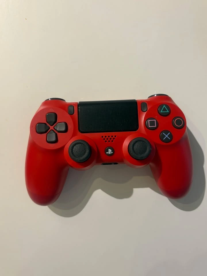 Playstation 4 (PS4) PRO + Wireless Controller - photo 2