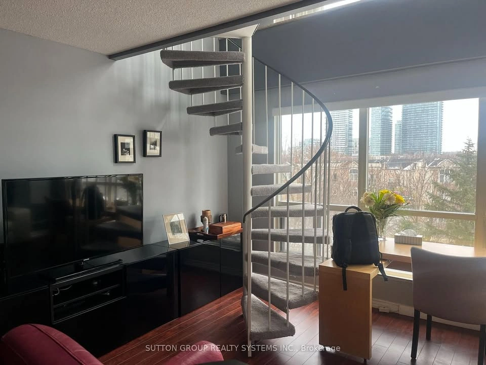 1 Bed 2 Baths Apartment - photo 3