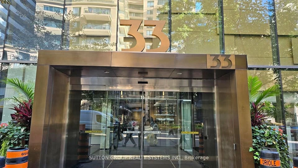 2 Beds 2 Baths Apartment