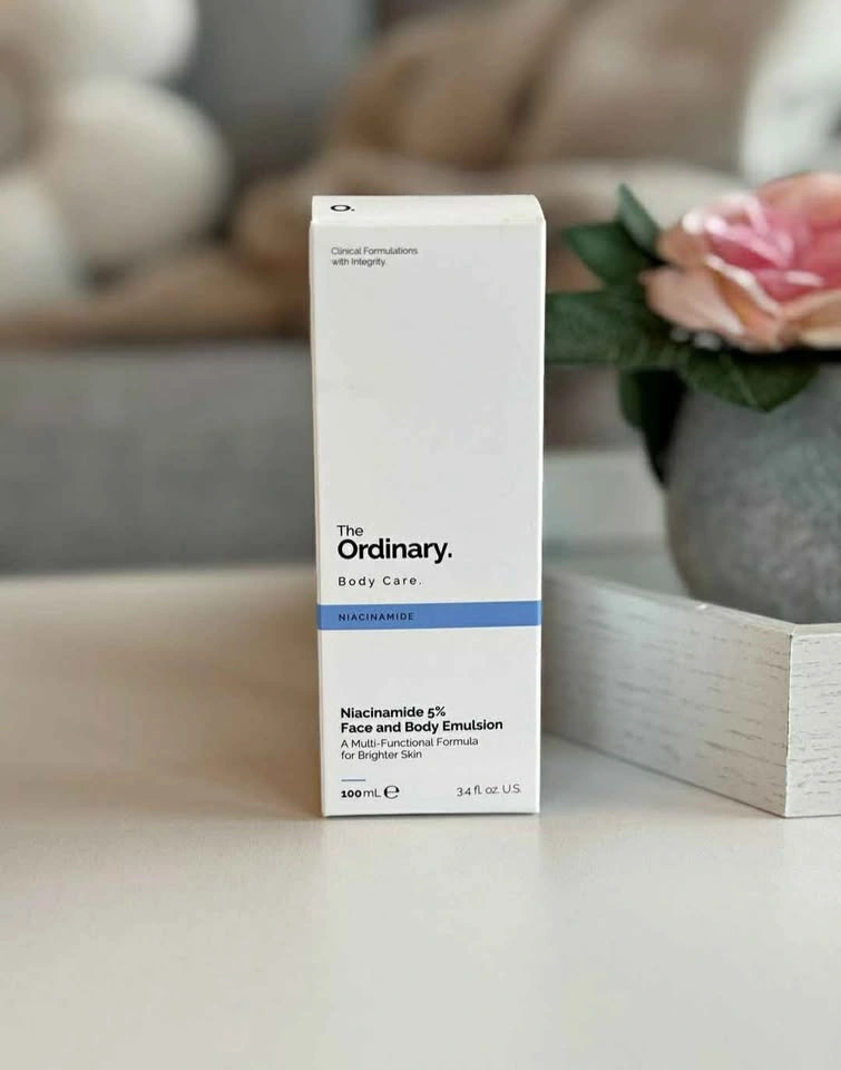 New in box deceim Niacinamide 5% Face and Body Emulsion - photo 4