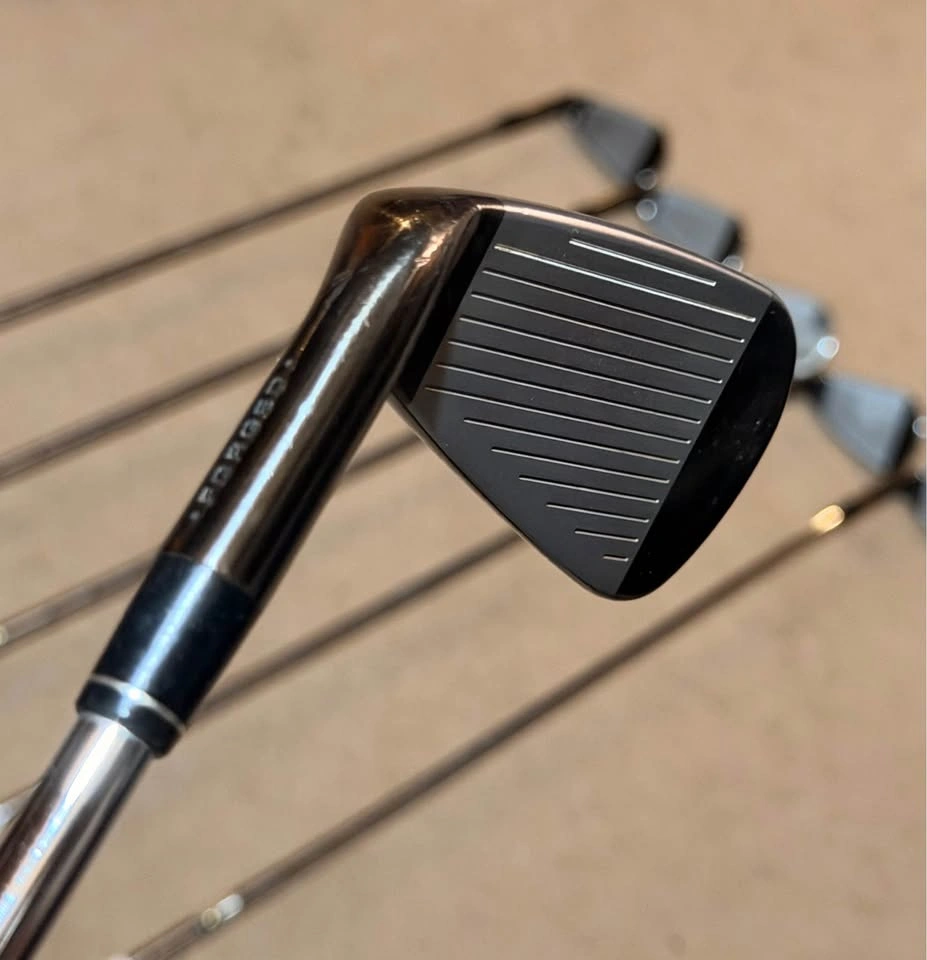 Callaway RAZR XF Iron Set + Hybrids, Mizuno Putter, TaylorMade B - photo 5