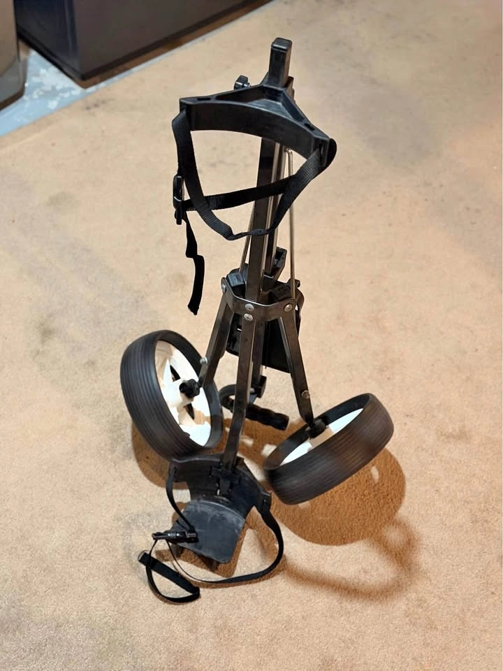 Golf Push Cart - 2 Wheels - Great Condition
