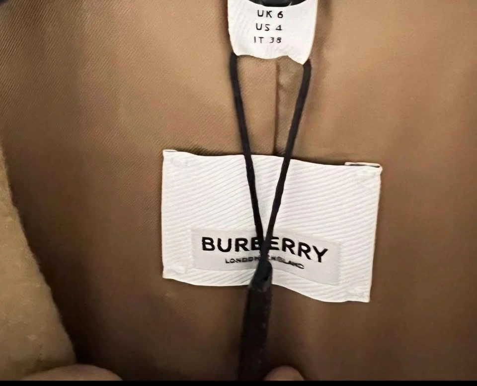 Burberry Camel Wool & Cashmere Coat - photo 2