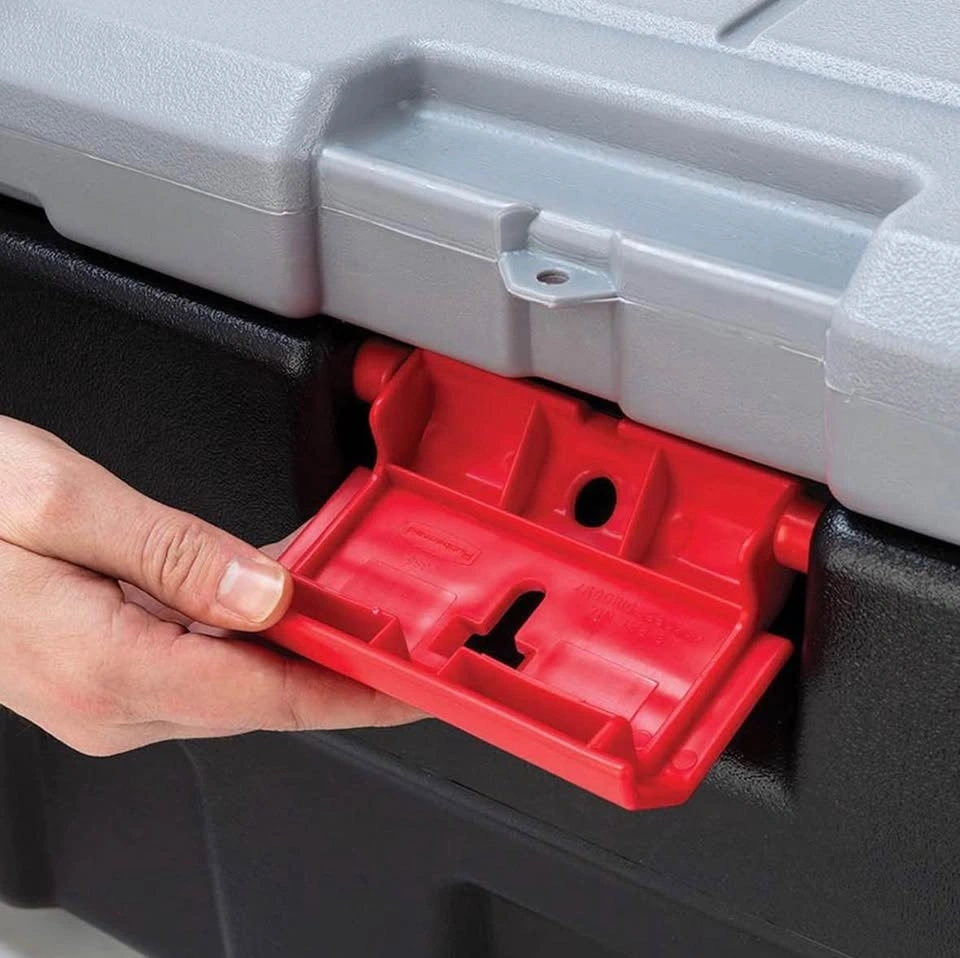 Rubbermaid Action Packer Lockable Storage Container - 132L - photo 4