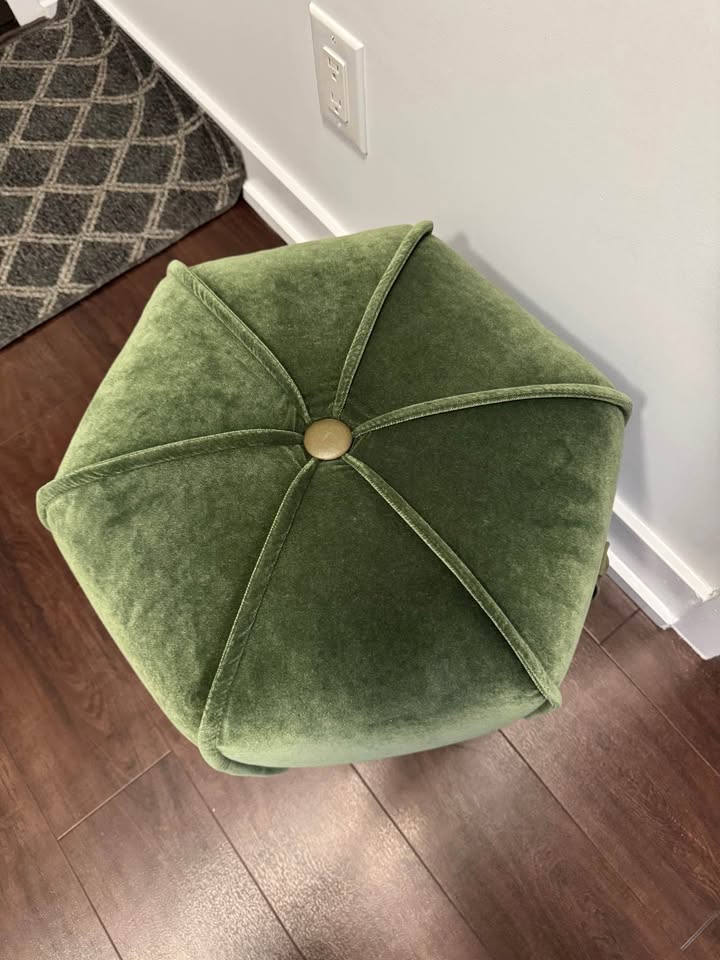 Soft Green Pouf - photo 2