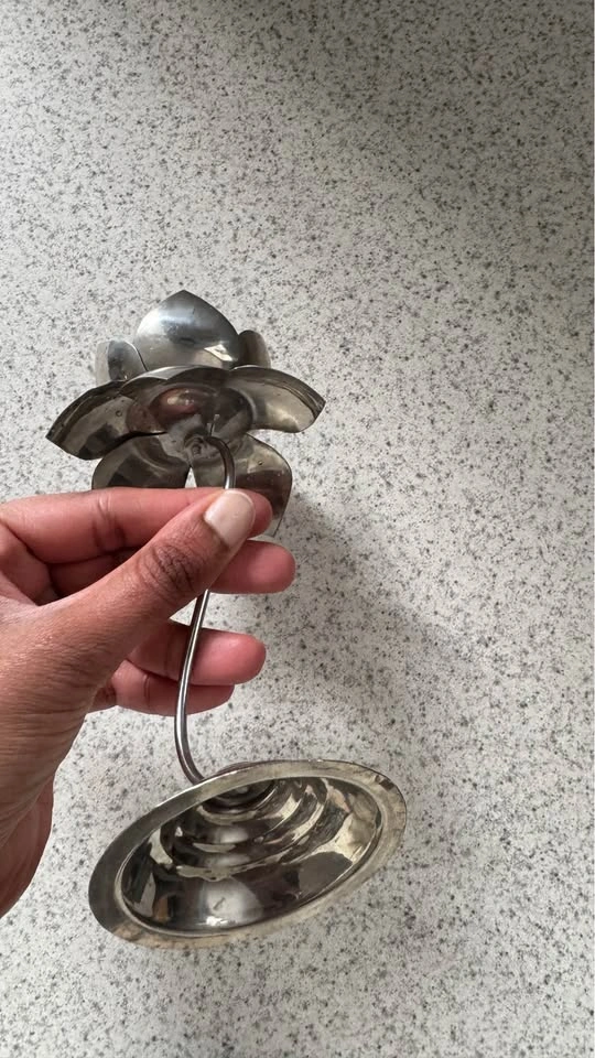 Lotus Shaped Incense Holder - photo 2