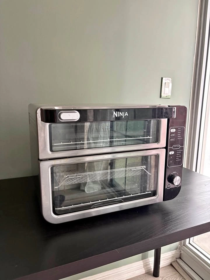 Ninja Double Oven with FlexDoor