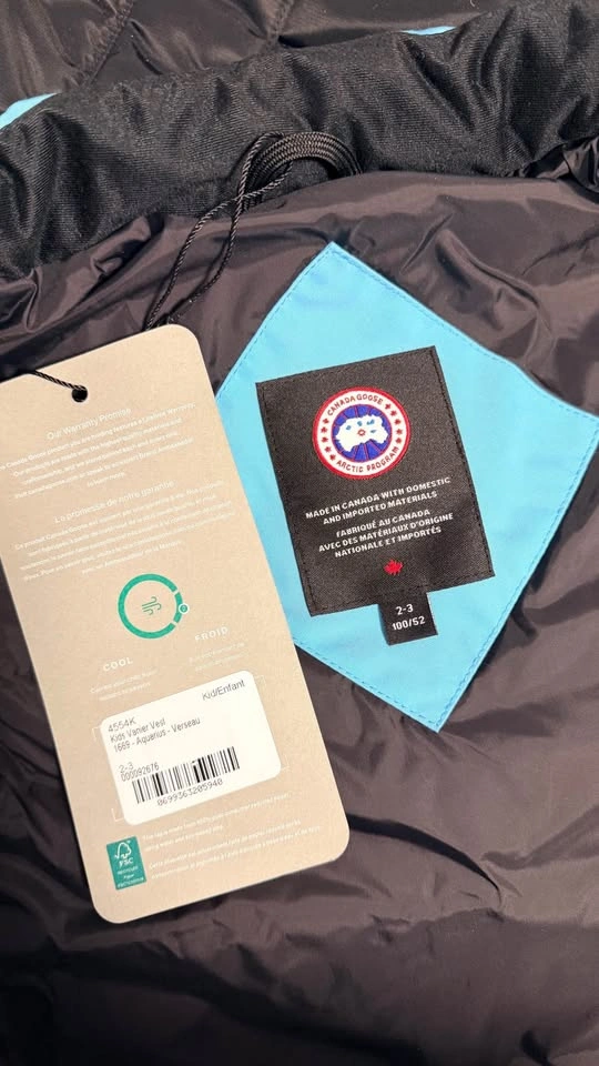 Canada Goose Kids Vanier Down Vest Aquarius Size 2-3 NWT - photo 3